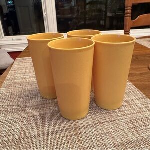 4 Vintage Tupperware Harvest Gold Yellow Tumblers Set 12oz look new